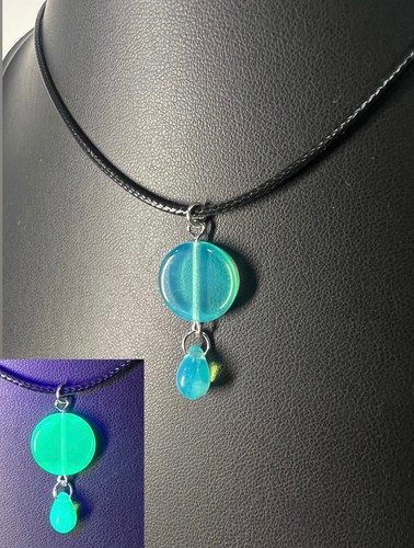 Turquoise uranium vaseline - uranium,