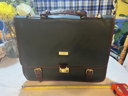 Document brief case - document/brief,