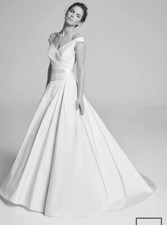 Suzanne Neville Cavetto Wedding Dress, Size 10 - Excellent Condition