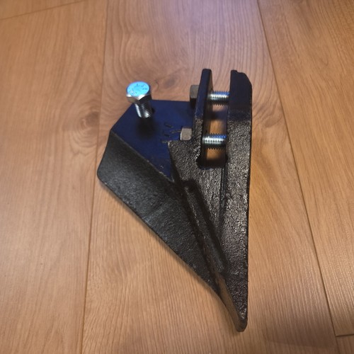 Side cutter bucket tooth for - side,