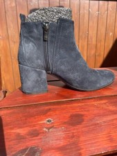 pura lopez Navy suede boots