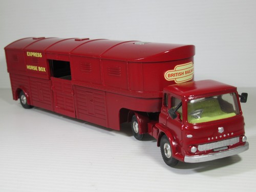 Corgi toys bedford - corgi, toys,