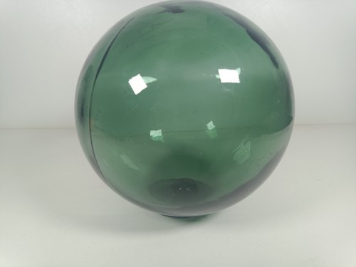 Vintage green glass - green, round