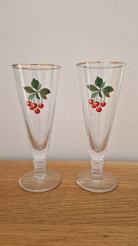 Vintage cherry glasses - b,