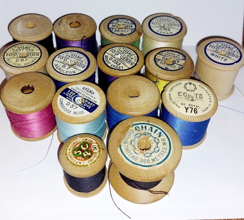 Job lot vintage - 15, wooden