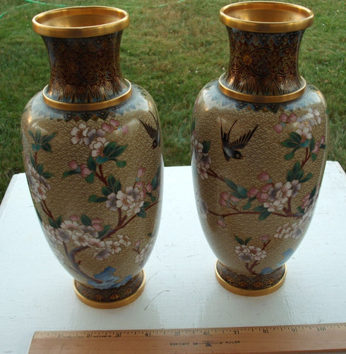 Pair vintage chinese - of,