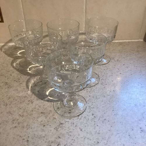 French clear glass sundae - x,