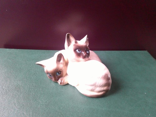 Royal doulton two cats - royal,