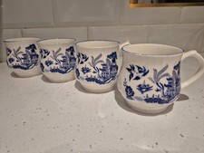 VINTAGE Willow style Blue and