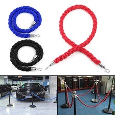 Twisted Barrier Rope Queue