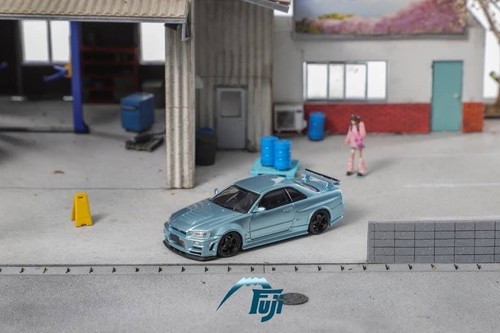 Fuji diecast nissan - 1:64,