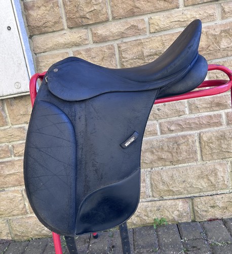 Wintec pro dressage - 17.5”,