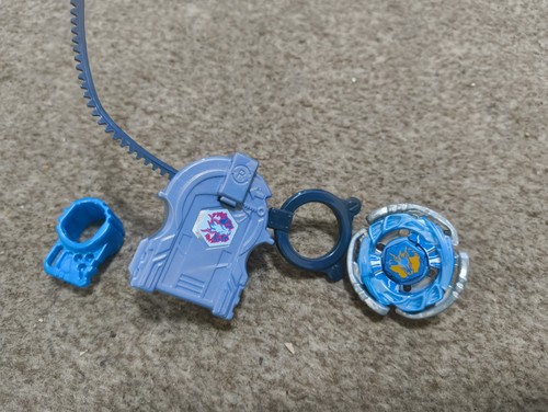 Beyblade metal fusion cyber - metal,