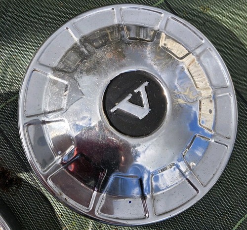Volvo 144 142 hub - volvo, cap