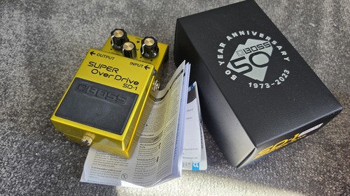 Pair boss pedals - pedals, and
