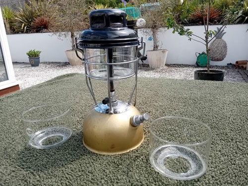 Tilley lamp plus spare - lamp,