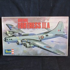 REVELL H-213.BOEING FORTRESS