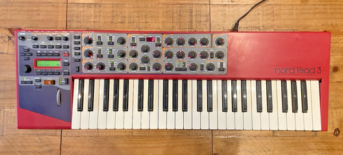 Clavia nord lead - 3,
