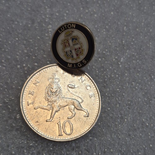 Luton town micro badge - town,