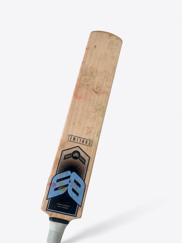 Rare pro grade cricket - pro-grade, b3