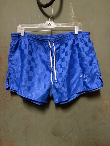 Vtg umbro soccer shorts - soccer,