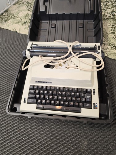 Hermes 505 electric - 505, typewriter