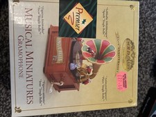 Gold Label Musical Miniatures