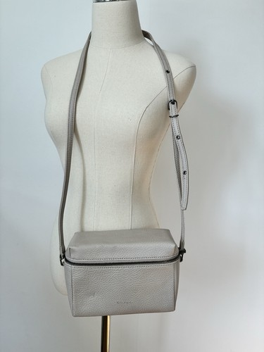 Matt nat taupe grey - &,