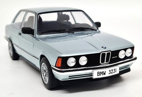 Solido bmw 323i e21 - 1/18,