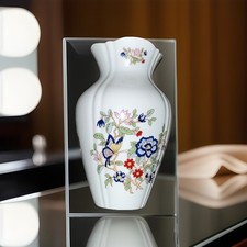 Royal Tara fine bone china Celtic Spirit Ireland DesignVase Vintage Flowers