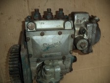 Simms / Fordson Dexta Diesel injection pump SPE3A60S593 with gear and lift pump