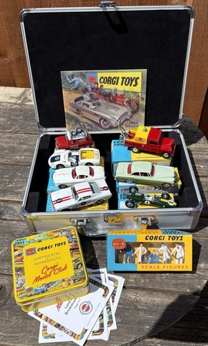 Corgi cars - model, club)