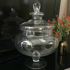 Traditional Vintage Squat