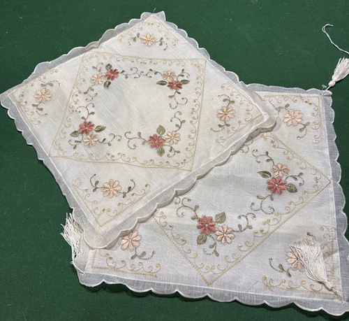 Vintage embroidered flower - 2,