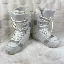 Thirty Two Women’s 7 Walker Snowboard Boots White- Gray Comfort Fit Soft