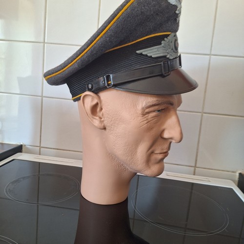 Maniquin head display - maniquin,