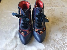 joe browns navy with red