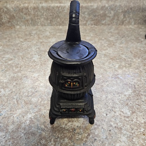 Cast iron pot - cast, hand