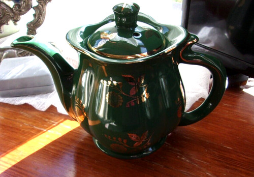 Green teapot full size - green,