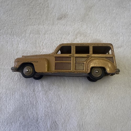 Vintage dinky toys plymouth - vintage,