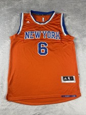 New York Knicks Basketball Jersey Size Large NBA #6 Porzingis