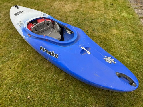 Pyranha kayak 3 - pyranha,