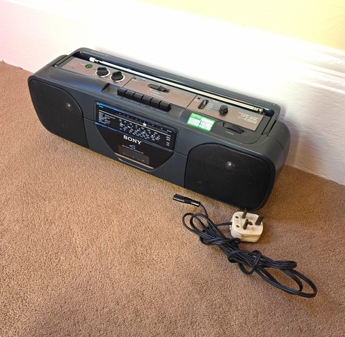 Sony cfs 201l vintage - sony, boombox