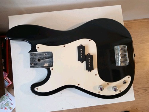 Bass guitar body - guitar, fully