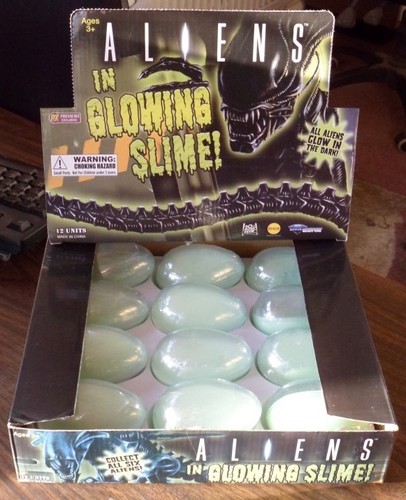 Aliens glowing slime - glowing, x
