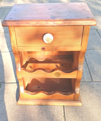 Solid penny pine freestanding