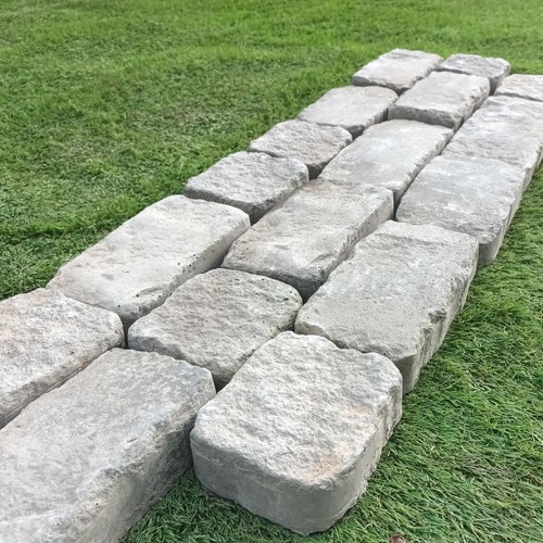 Minster setts garden - setts,, edging