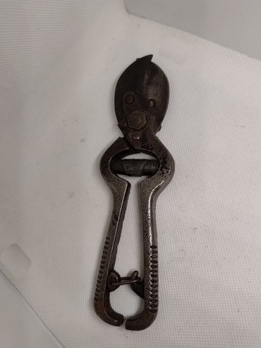 Vintage antique secuatars - vintage,