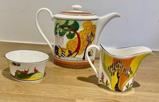 WEDGWOOD CLARICE CLIFF TEAPOT