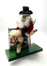 Nutcracker Village – Old